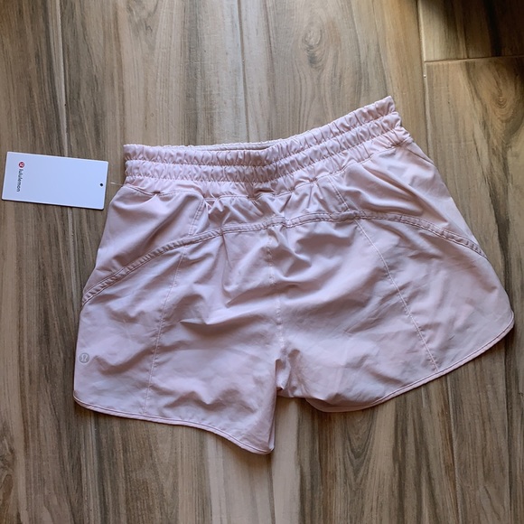 Lululemon track that short 5” size 10 - Picture 3 of 3